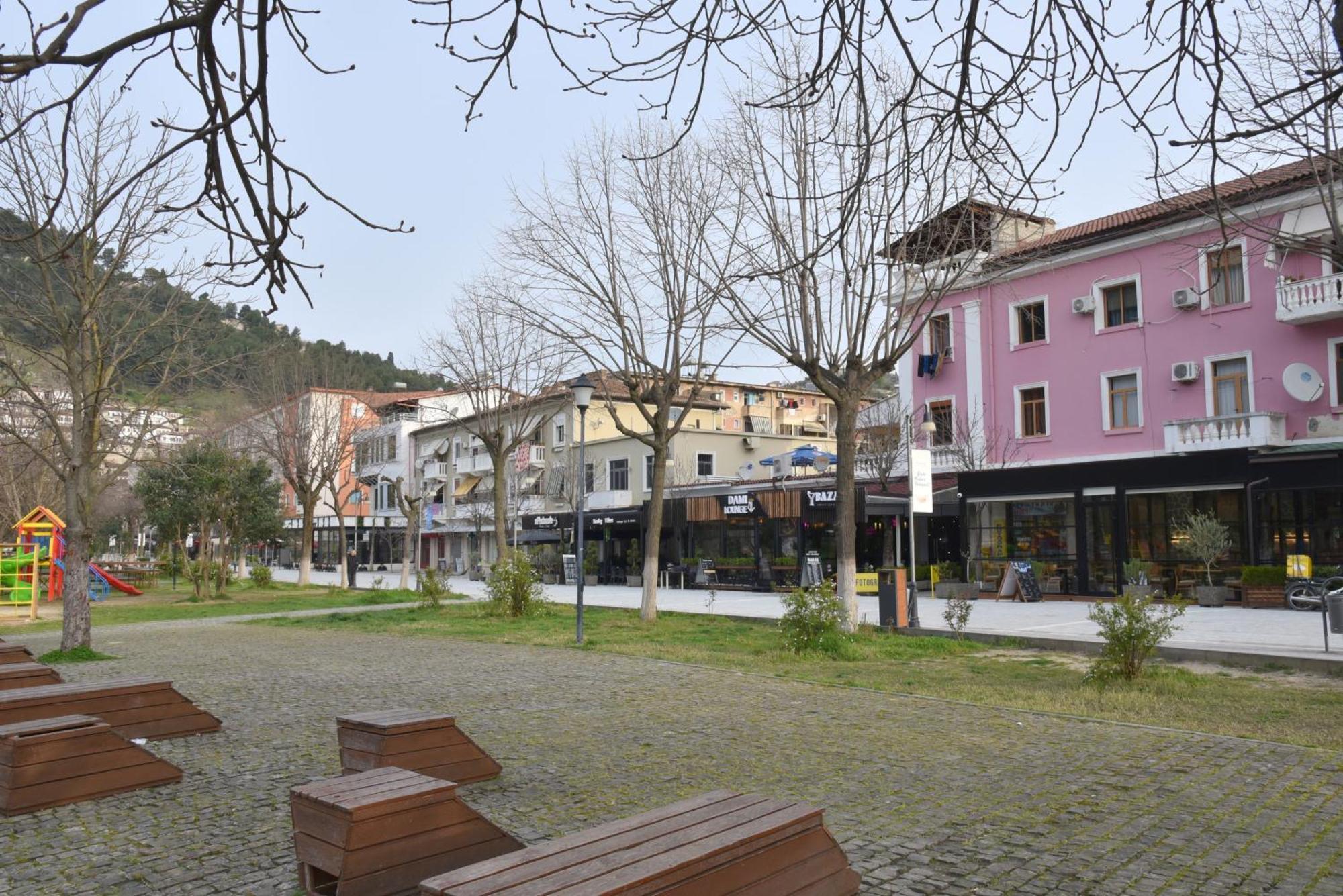 Woodland Apartment Berat Luaran gambar